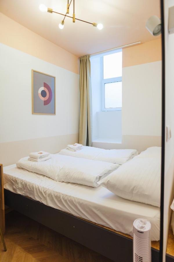 Malfatti Room Oasis With Coworking Space Wina Bagian luar foto