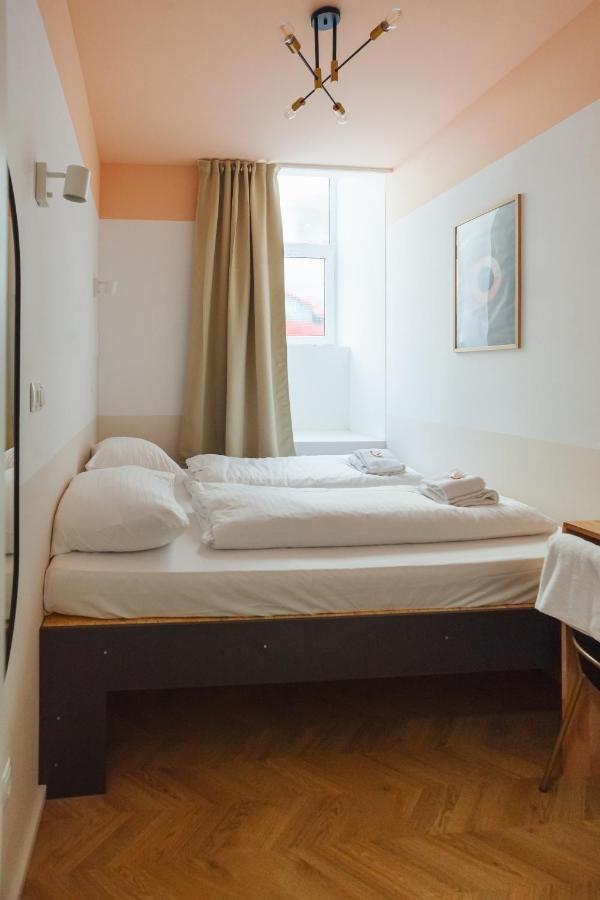 Malfatti Room Oasis With Coworking Space Wina Bagian luar foto