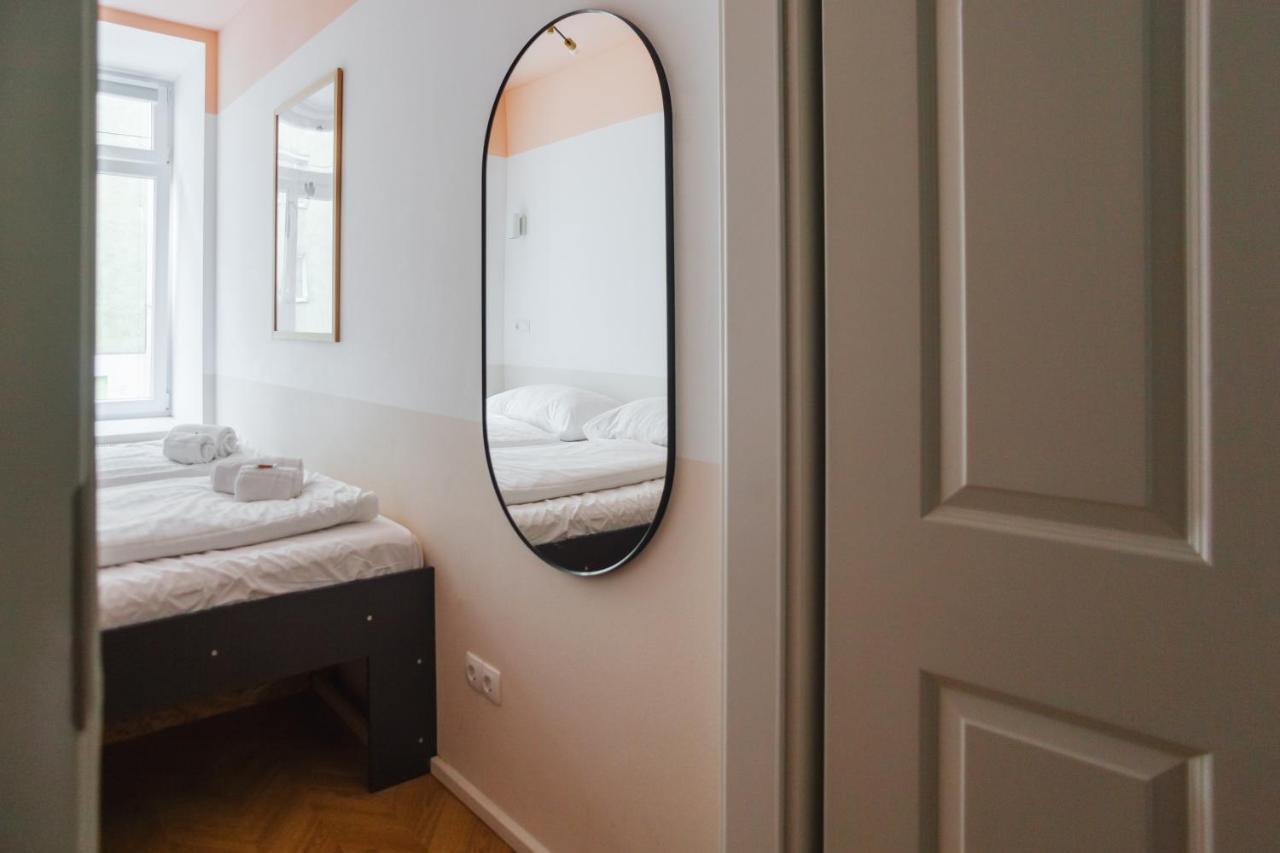 Malfatti Room Oasis With Coworking Space Wina Bagian luar foto