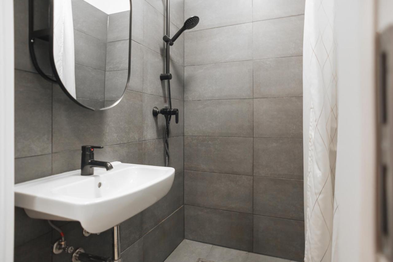Malfatti Room Oasis With Coworking Space Wina Bagian luar foto